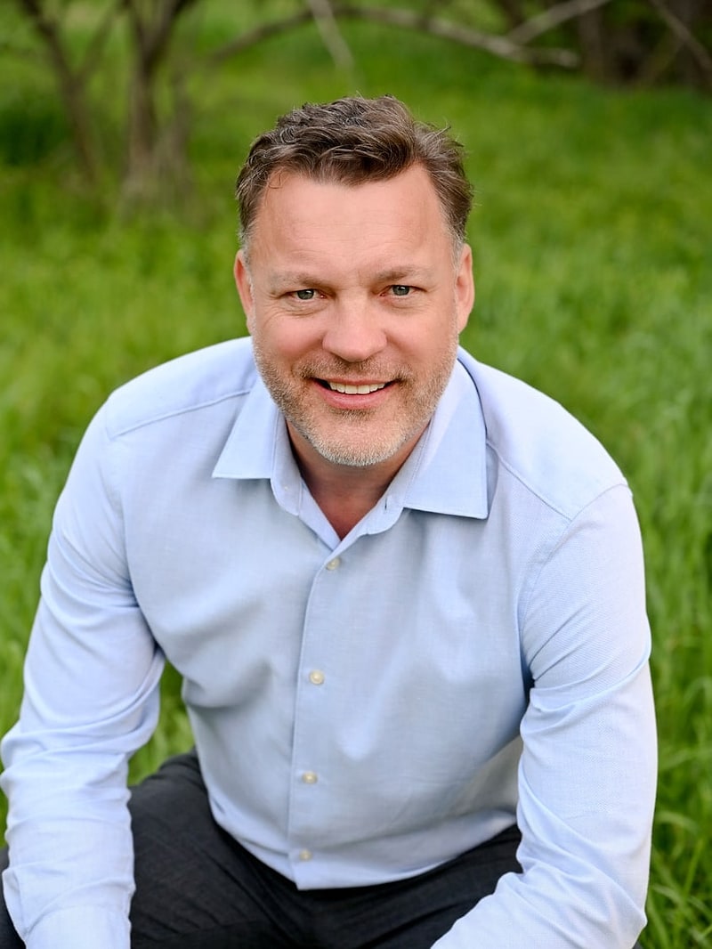 Dr. Robert M. Flynn